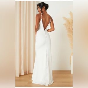 Lulus White Lace Button Back Mermaid Style Wedding Dress - Size XS